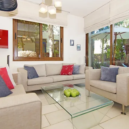 Revi Villa